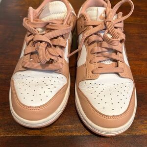 Woman’s Nike Dunks Low Rose Whisper Blush and White Sneakers. Sz 6